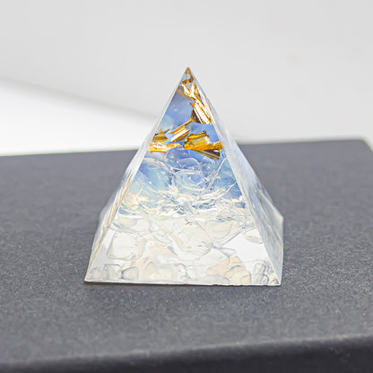 Natural Crystal Pyramid Ornament — Raw Ore Desk & Office Decor